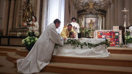 Елисейский дворец: Макрон посетит авианосец «Шарль де Голль» на фоне ситуации на Ближнем Востоке